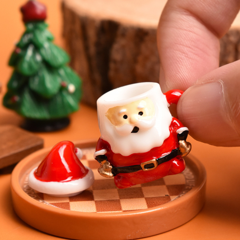 Resin Craft Material - Mini Noel Baba Çay Fincanı Süsü